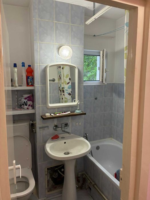 Inchiriez apartament 2 camere