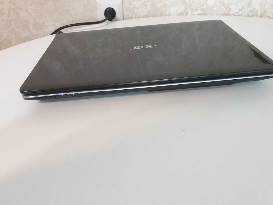 Отличный ноутбук Core i5 .