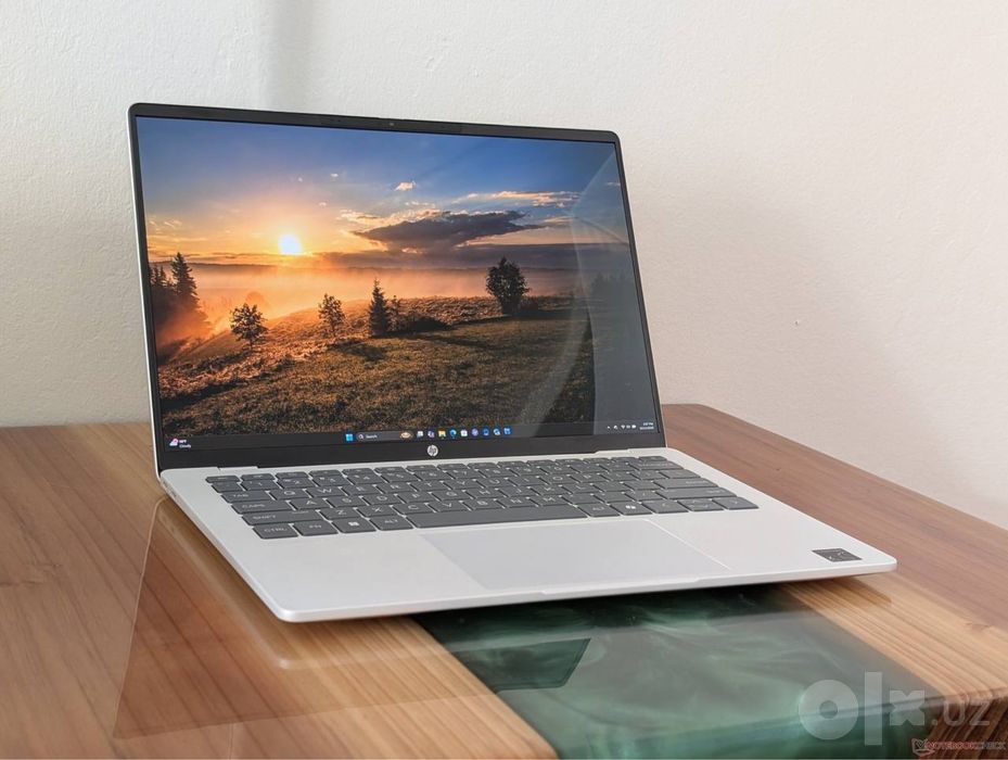 Hp Omnibook 5 core5-120U  Oled
