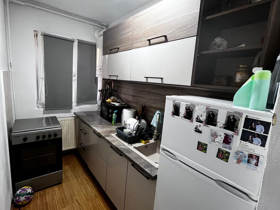 Inchiriez apartament 2 camere