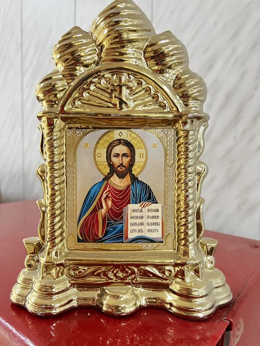 Иконы фарфоровые позалоченные