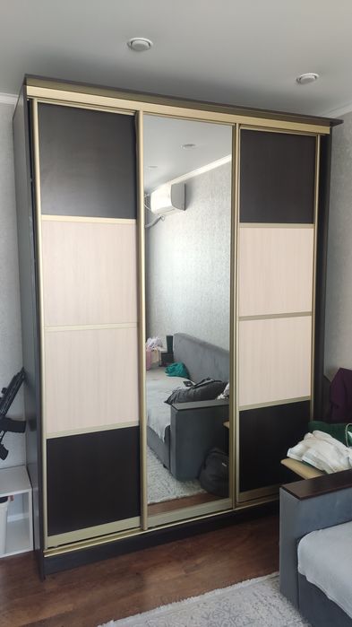 Продам шкаф купе