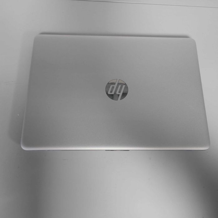 HP 14s AMD Ryzen 7 3700U 8/256 GB