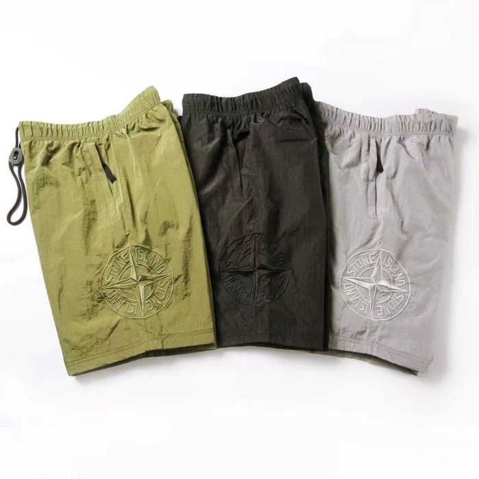 Мъжки СИВИ къси панталони Stone Island L/XL