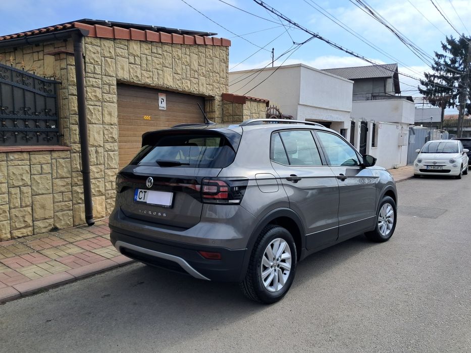 VOLKSWAGEN T-CROSS  - 2021 - STARE CA NOUĂ  - -  76 .000 KM - Unic Proprietar -Full Optiuni -