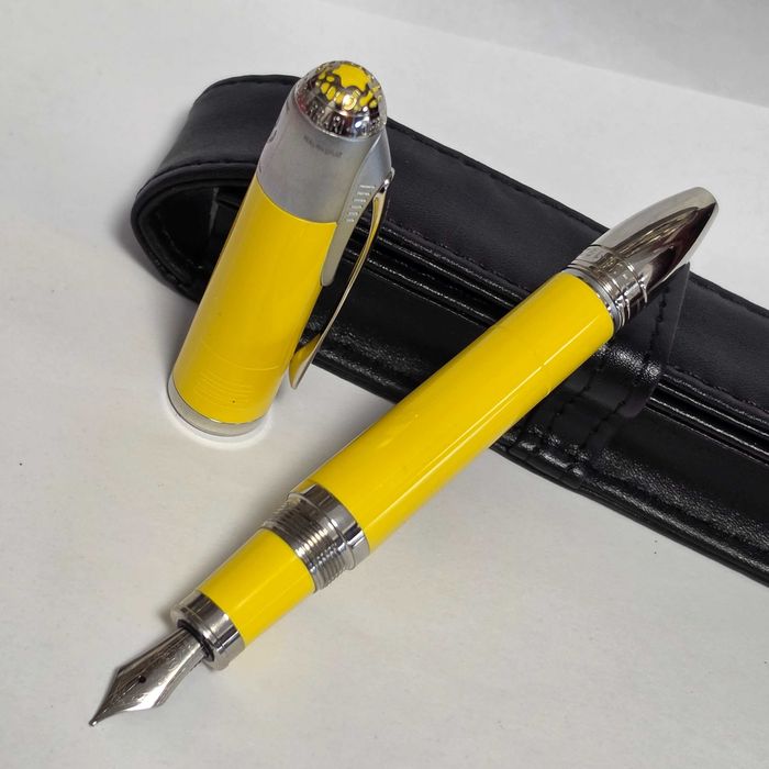 stilou Montblanc ed Ferrari, galben