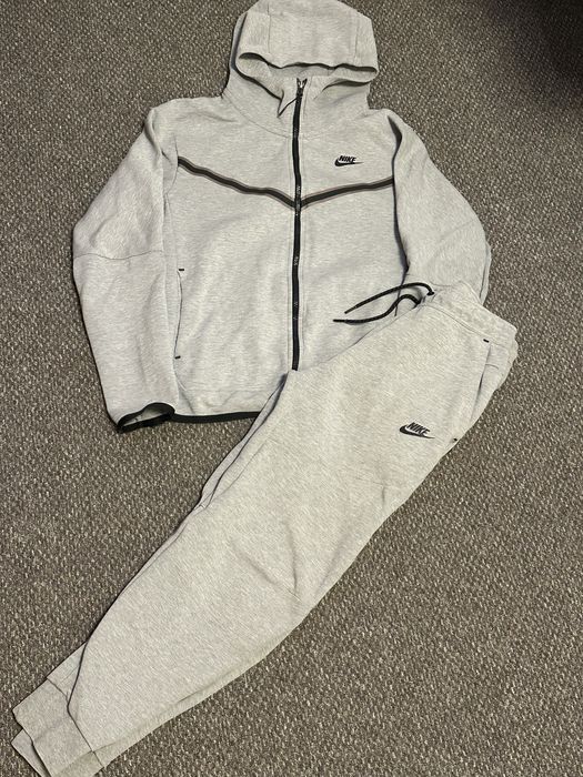 Compleu Set trening Nike Tech fleece hanorac si pantaloni