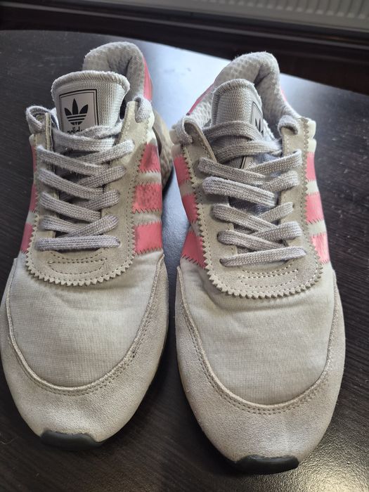 Adidași sport numărul 41.5