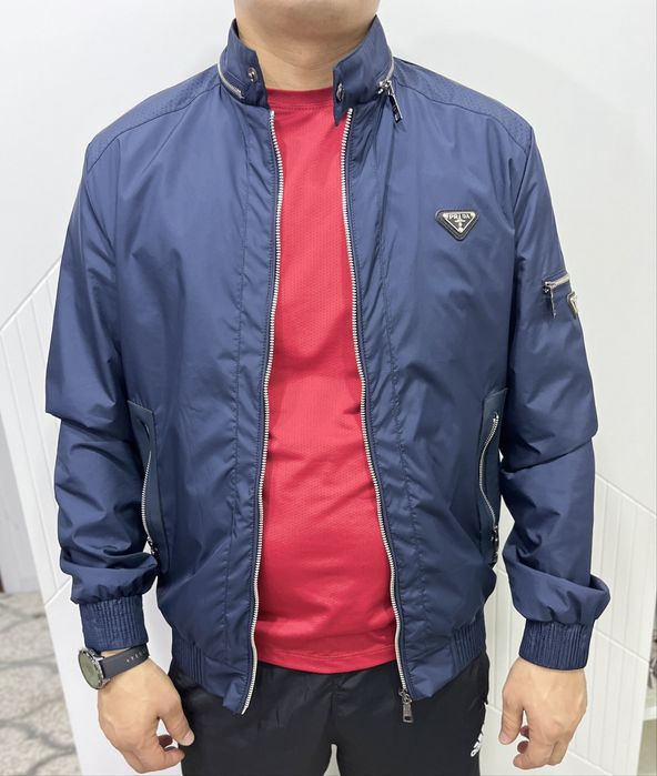 Продам новую куртку