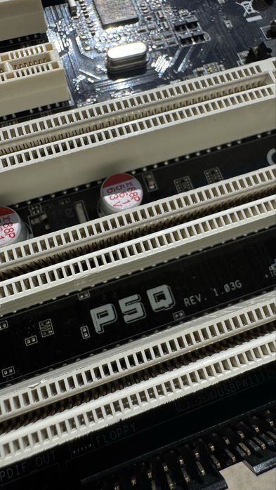 Placa de bază Asus P5Q