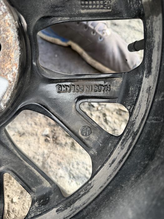 Vw up оригинални джанти 4х100 16”