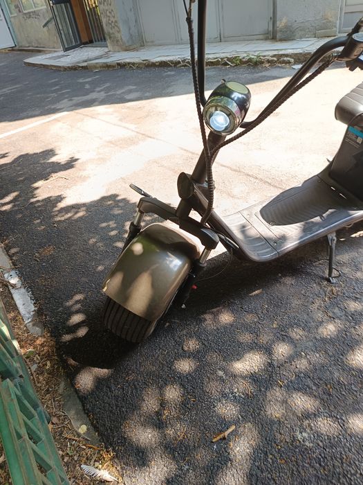 Vând sau schimb cu scuter electric