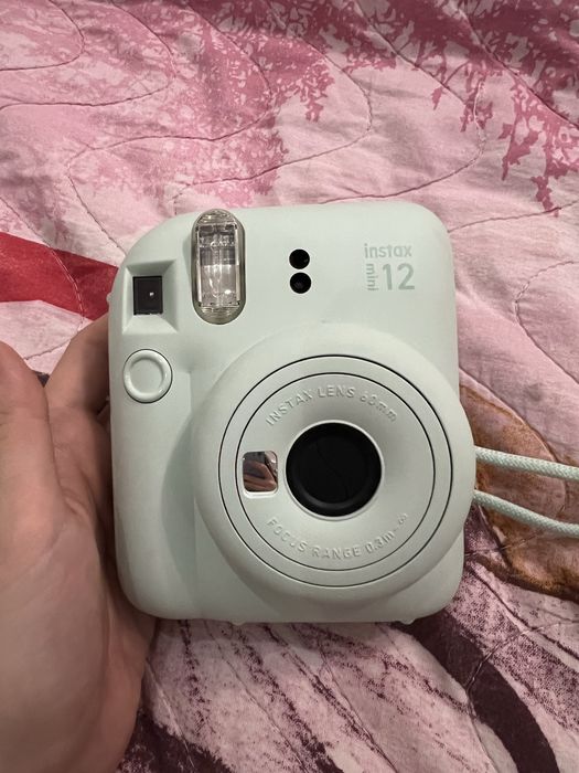 Продам Instax 12