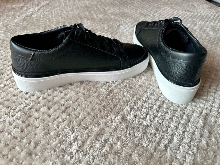 Calvin Klein сникърси