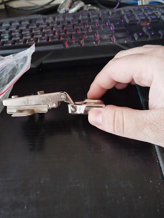 Панти за шкафче 8бр за 10 лв