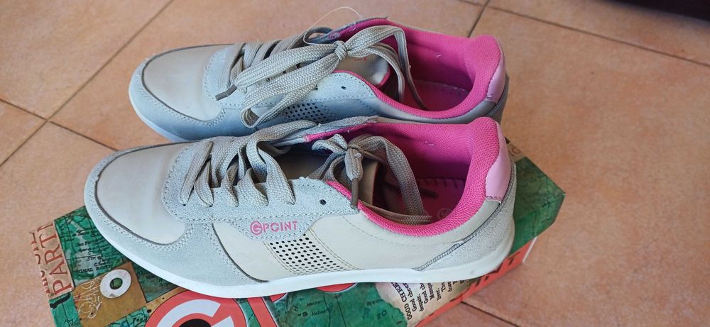 Маратонки Eстествена кожа POINT!Нови в оригинална кутия!№36