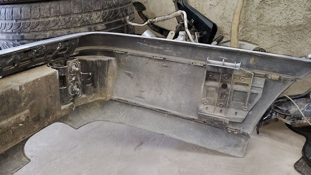 Продам Бампер мерс w202