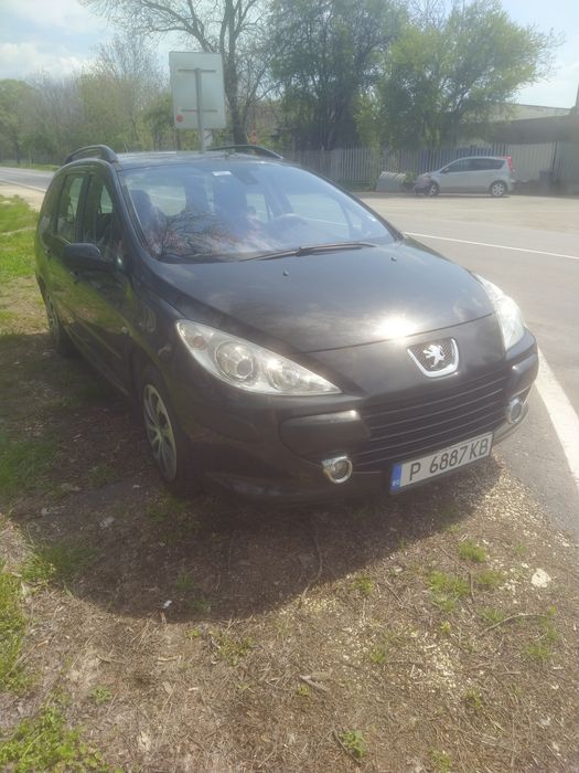 Продавам Пежо 307 хди дизел