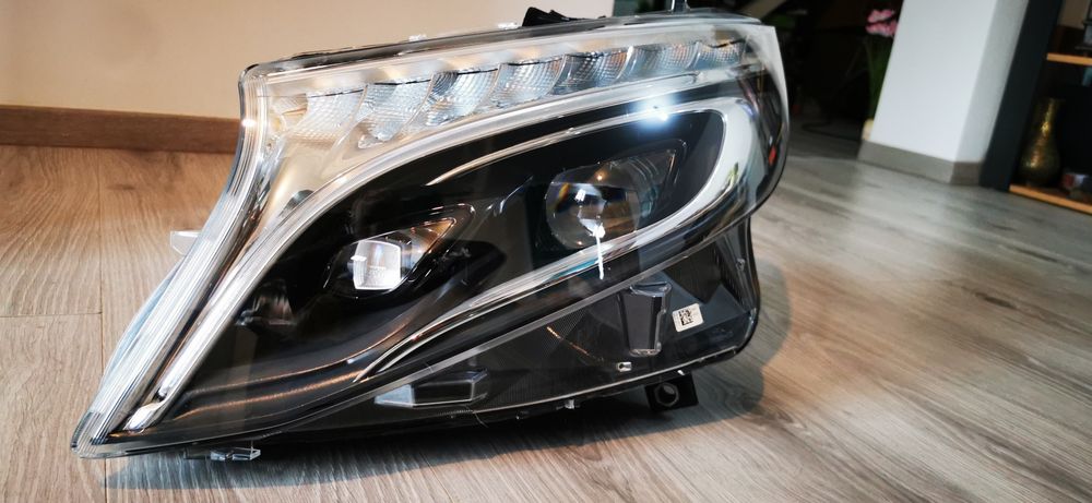 Far stanga Mercedes W447 V Class Vito Viano Full LED ILS Original