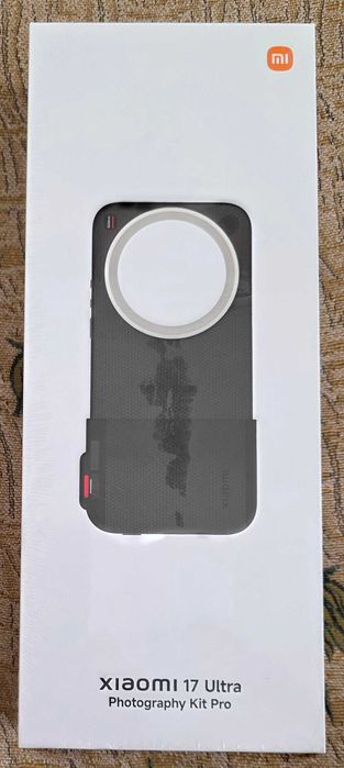 Продавам ново Xiaomi 17 ultra Black 16/512GB + Photograrhy Kit Pro