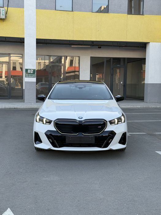 Bmw i5 M60 G60 kuzov 2024-yil eng fulli 3.8 sec 0-100km/h