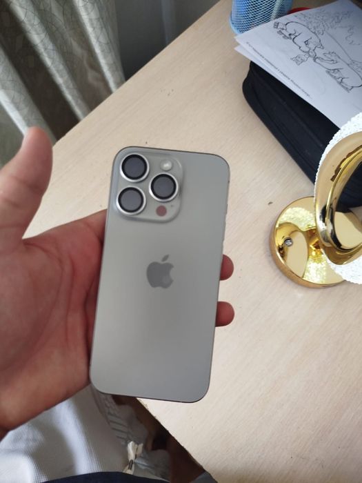 Продам iPhone 15 Pro