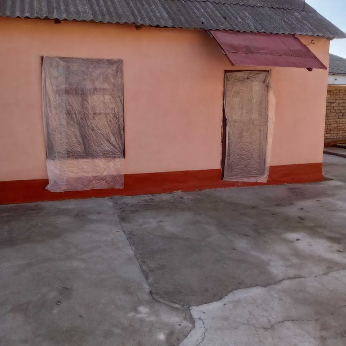 Нурафшонда уй сотилади 5 соток