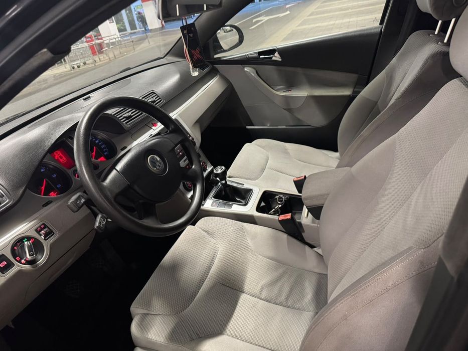 Vând Passat B6 2.0 TDI din 2007
