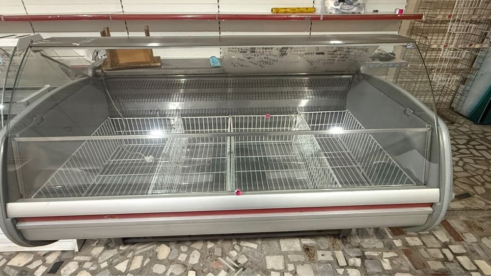 Продам б/у Холодильники