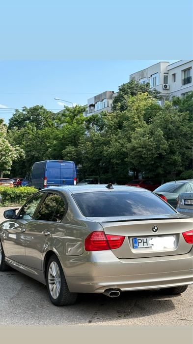 BMW 3 Series 2009 — imagine 5