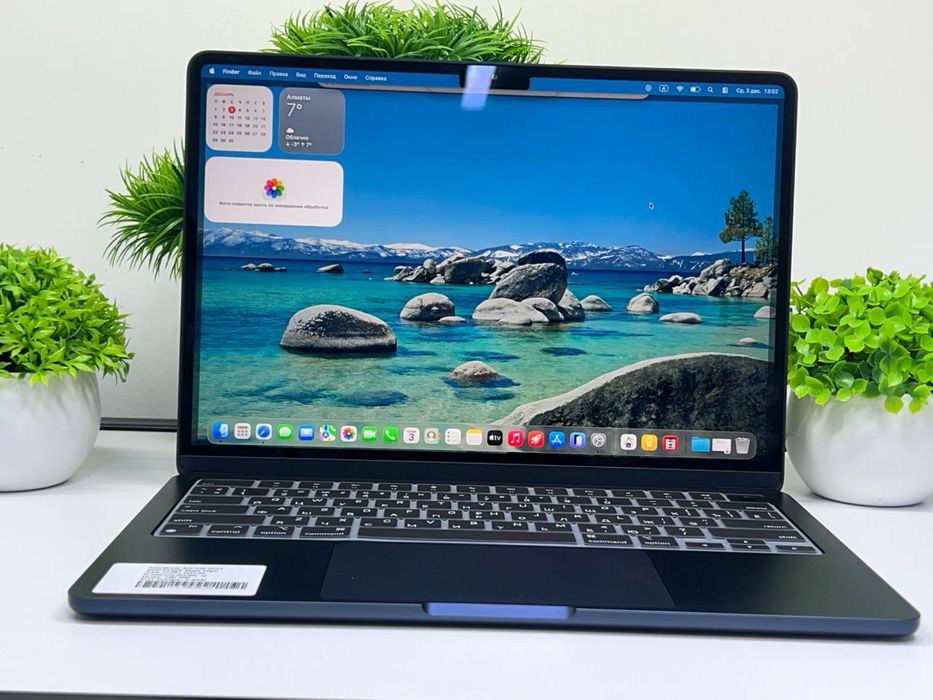 MacBook Air M3 2024