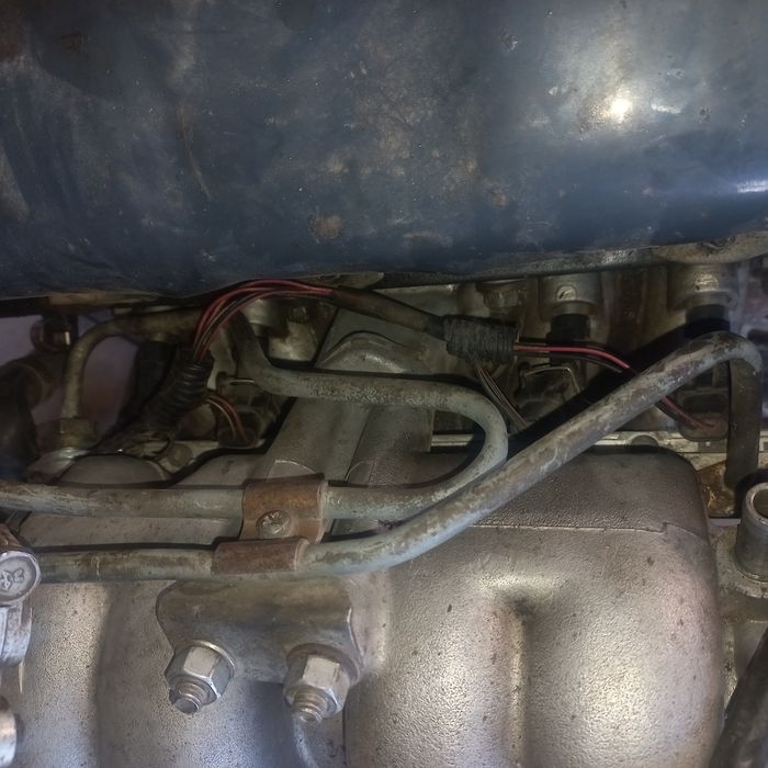 Injektor 06 mator sotiladi