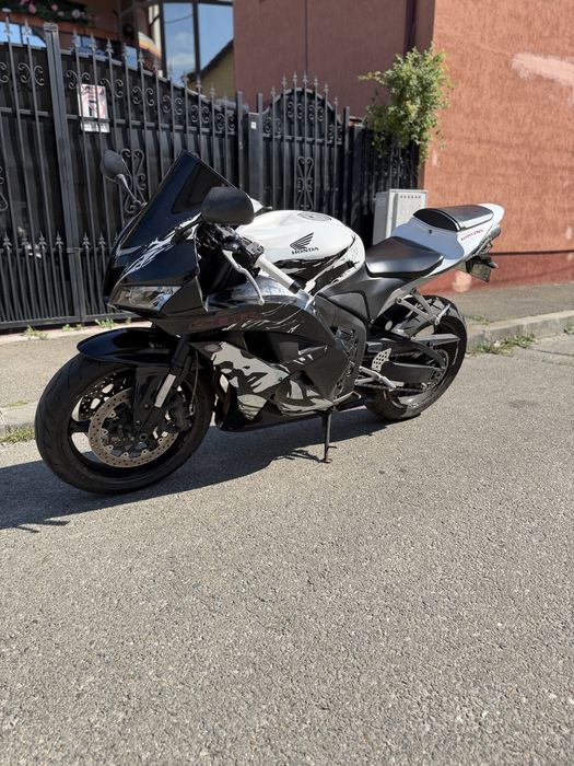 Honda CBR600RR PC40