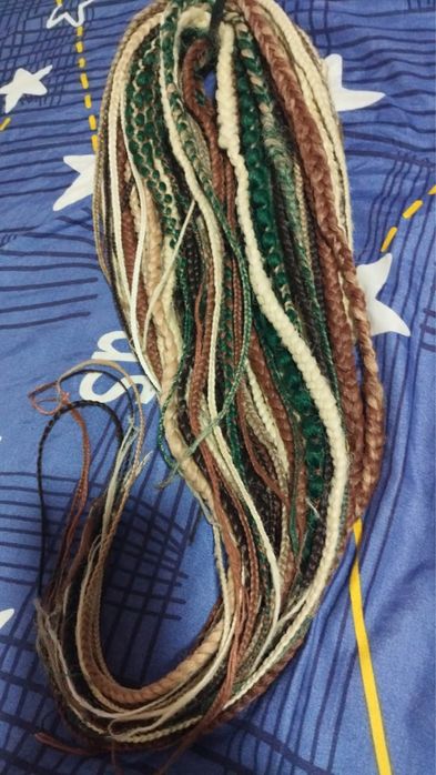 продам косы 2 комплекта