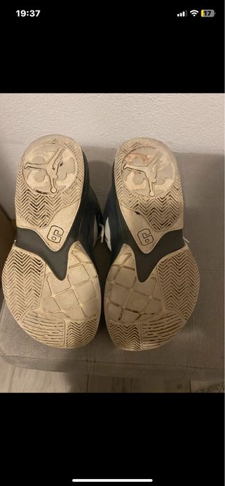 Vand jordan 23 marime 42