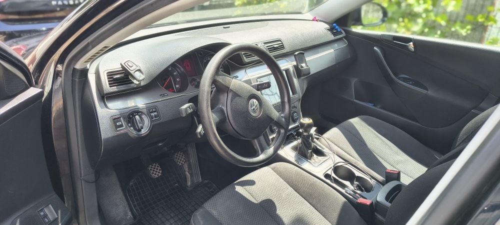 VW Passat  2008| 1.6 MPI Benzină | 255.000 km | Proprietar
