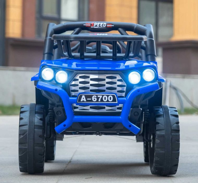 Masinuta electrica 4x4, pentru 2-4 ani,CAPE-X, 100W,12V, scaun tapitat