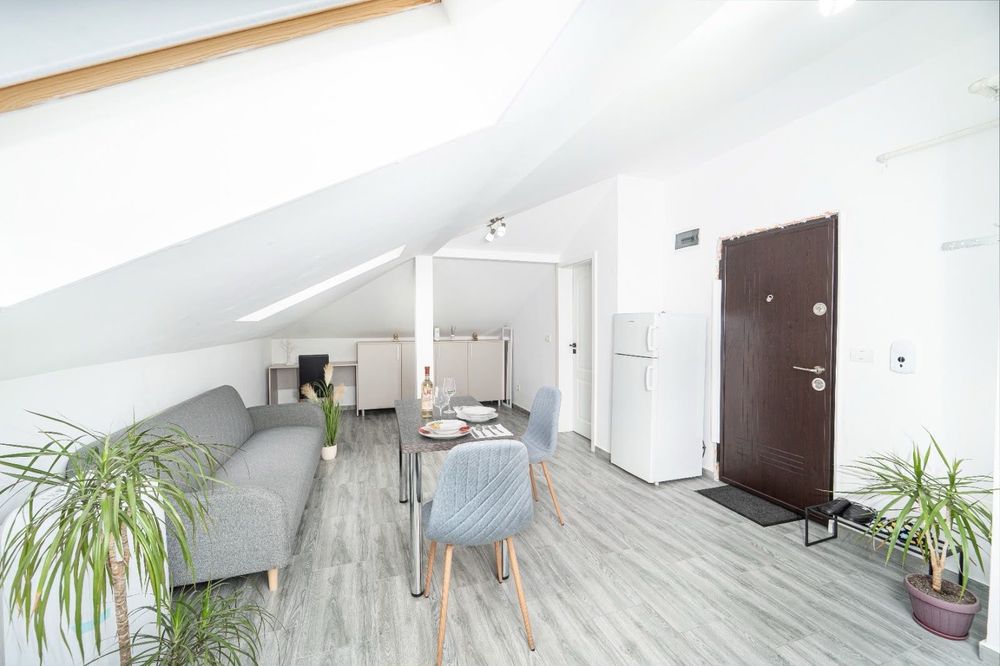 Inchiriez apartament 2 camere in Giroc