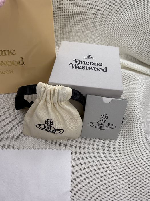 Colier Vivienne Westwood ”mini bas relief”, perle/argintiu, pietricele