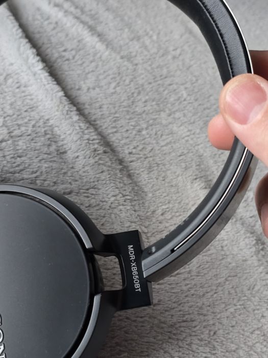 Безжични блутут слушалки Sony mdr xb650bt