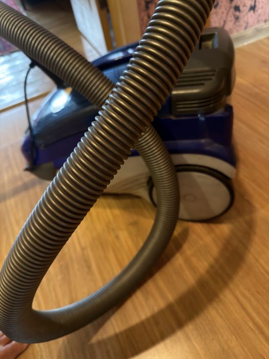 Продам пылесос Томас