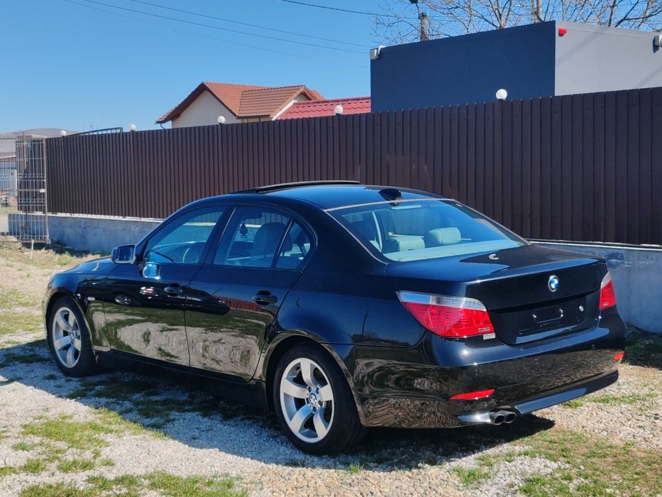 BMW E60 520i 170cp 2004 manual