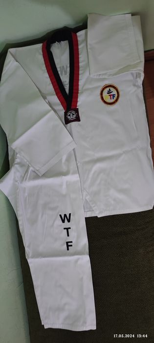 Продается костюм тыквандо для мальчиков