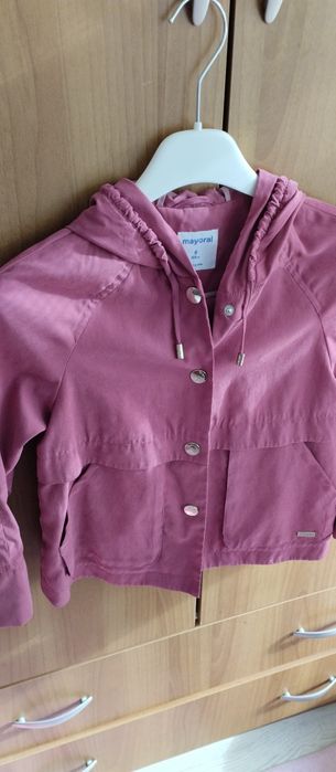 Пролетно яке за момиче