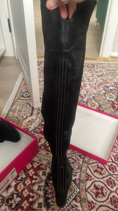 Продам сапожки , туфли.