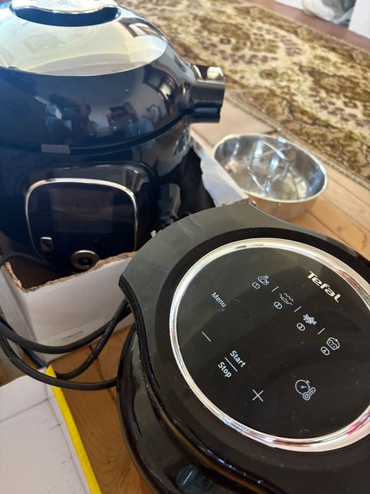 Мултикукъри тефал cook4me - единият въобще не е използван, а другият в кратък период от време. Моля при интерес и договорки позвънете: 0895709017