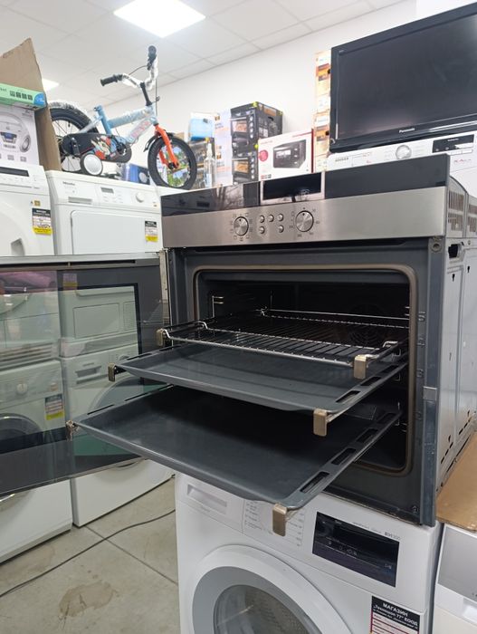 Фурна за вграждане SIEMENS