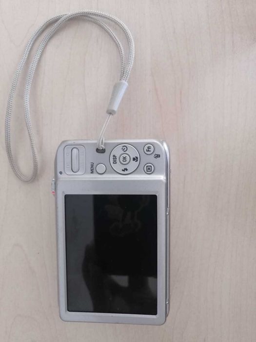 Продается цифровая камера Samsung ES30