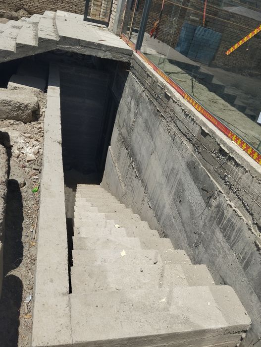 Продаётся нежилое помещение в центре г. Каган