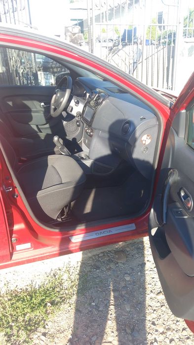 Vând sandero 1.5 euro 6